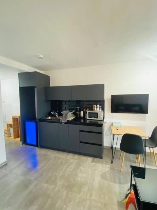 דירות Lovely Flat In Tel Aviv 32 מראה חיצוני תמונה
