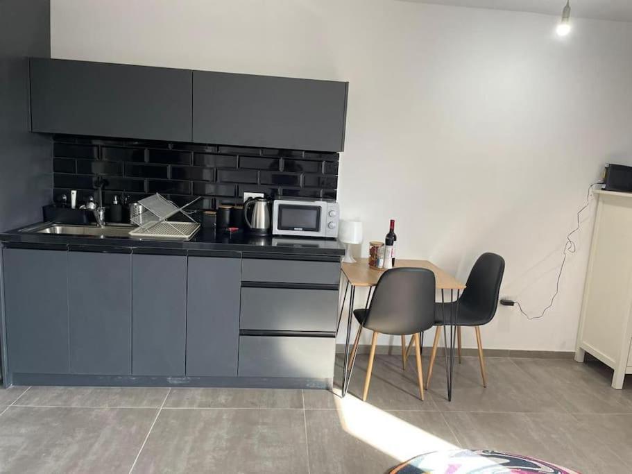 דירות Lovely Flat In Tel Aviv 32 מראה חיצוני תמונה